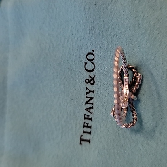 Tiffany Bow Ring - Picture 2 of 2
